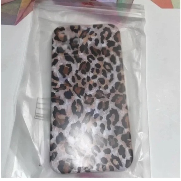 Leopard print iPhone 12 case cover protector silicone Apple cell cartoon‎ new - Picture 2 of 3